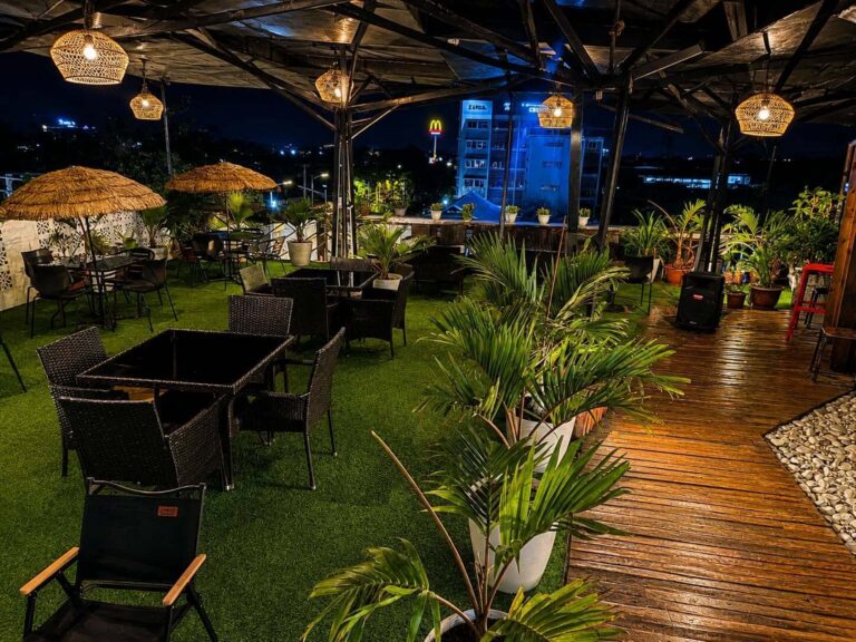 Cozy green rooftop garden